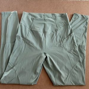 Gymshark Whitney Simmons Everyday Pocket Leggings - Leaf Green